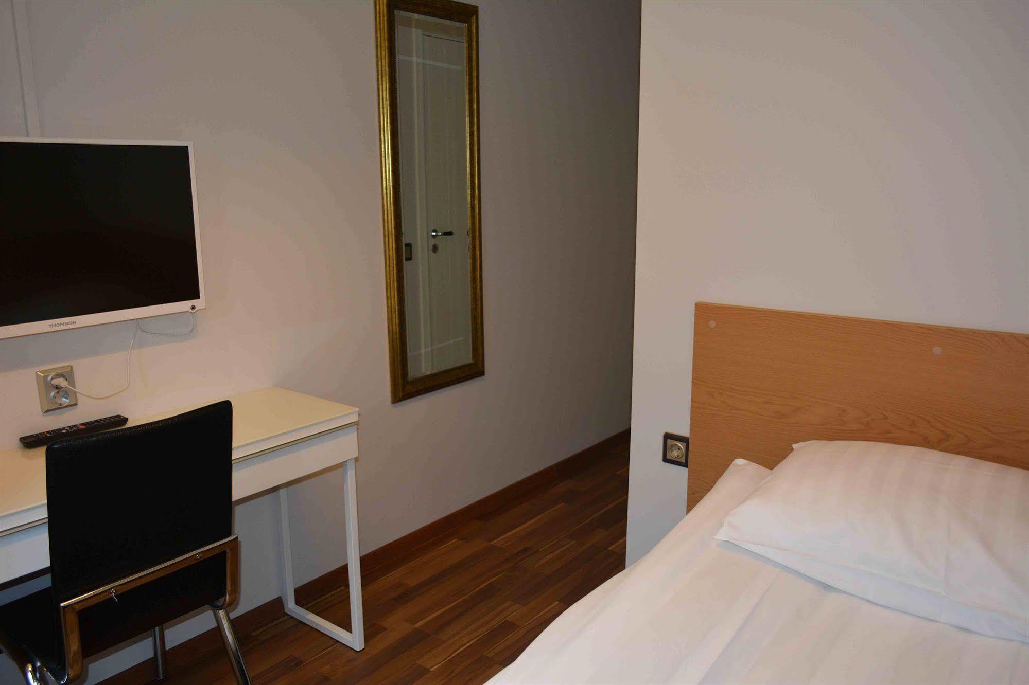 Hotell Angora Sollentuna Εξωτερικό φωτογραφία